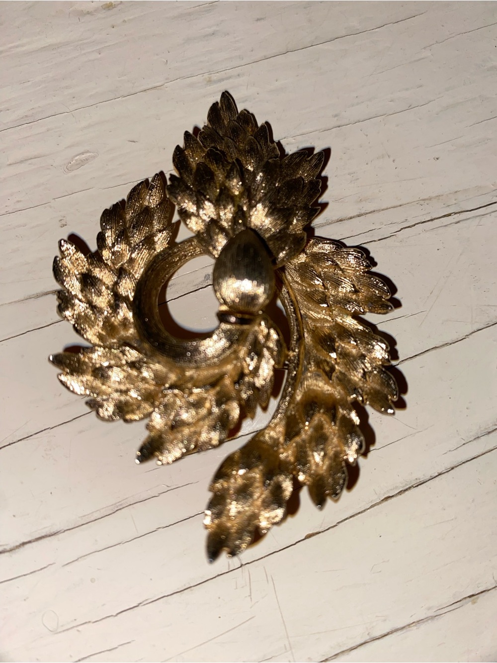 Signed Lisner Vintage Brooch